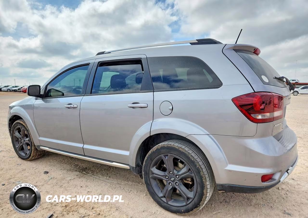 2019 Dodge Journey Crossroad VIN:3C4PDCGB4KT681135 - 2