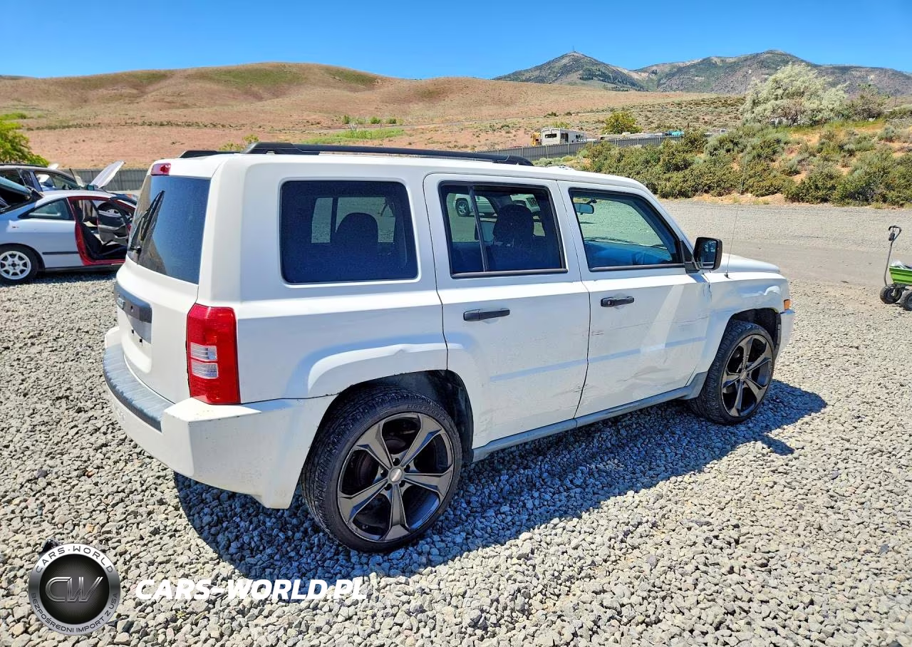 2010 Jeep Patriot Sport VIN:1J4NT1GA9AD624675 - 3
