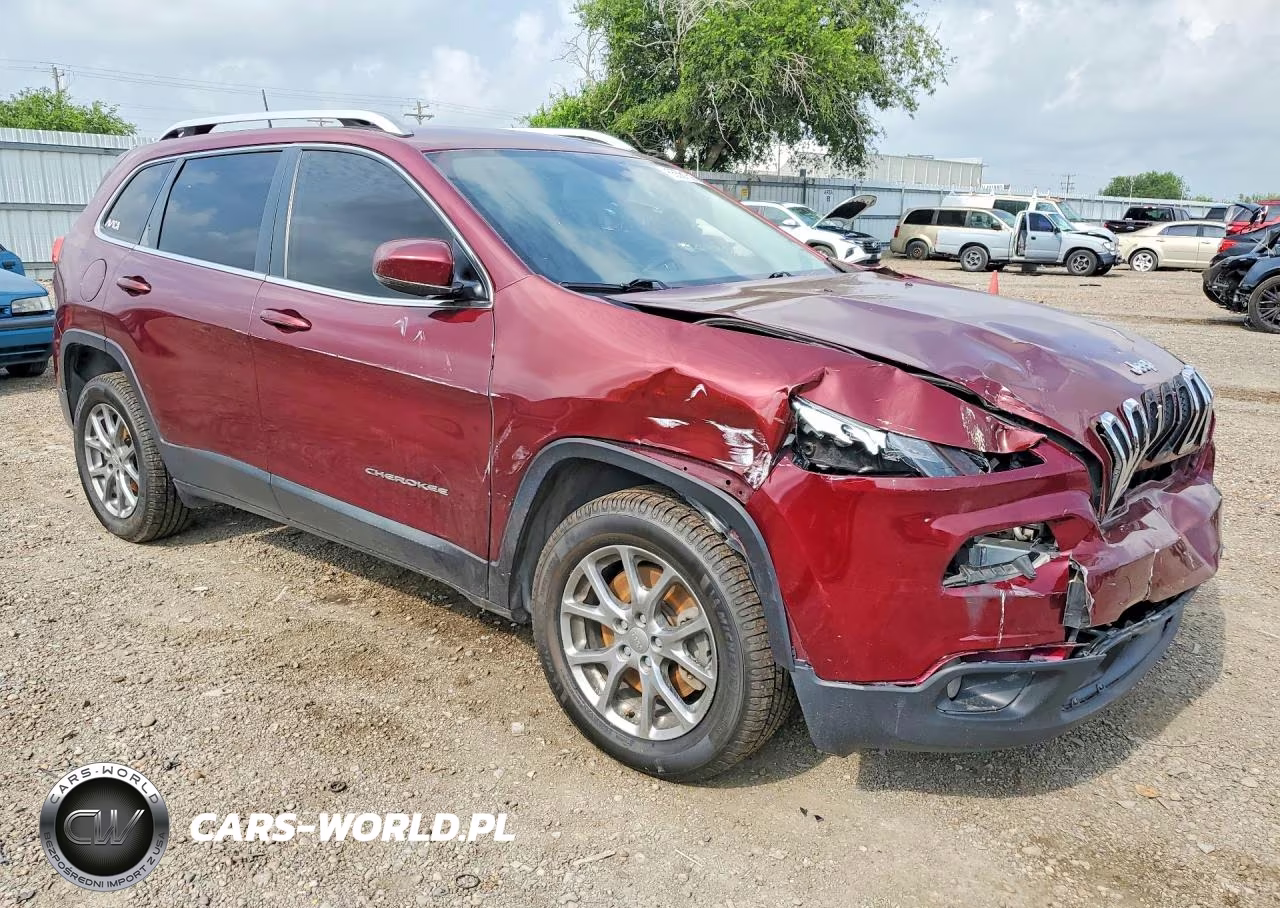 2018 Jeep Cherokee Latitude Plus VIN:1C4PJLLB5JD615681 - 4