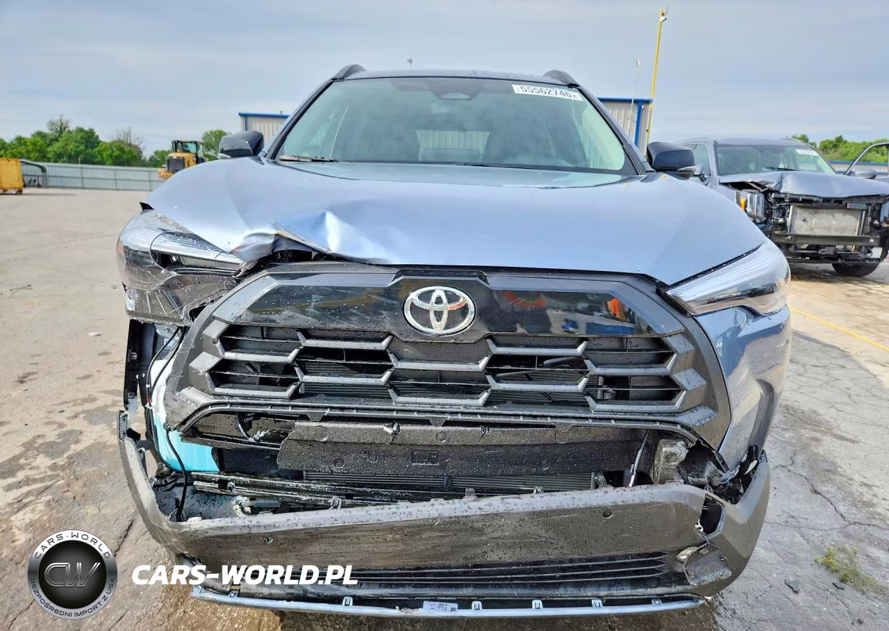 2026 Toyota Corolla Cross Xle VIN:7MUEAAAG7TV182629 - 5