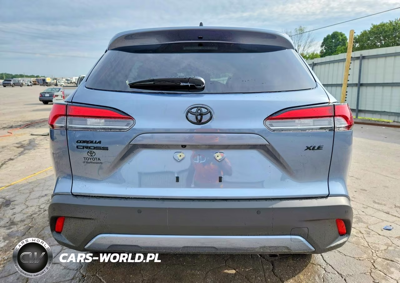 2026 Toyota Corolla Cross Xle VIN:7MUEAAAG7TV182629 - 6