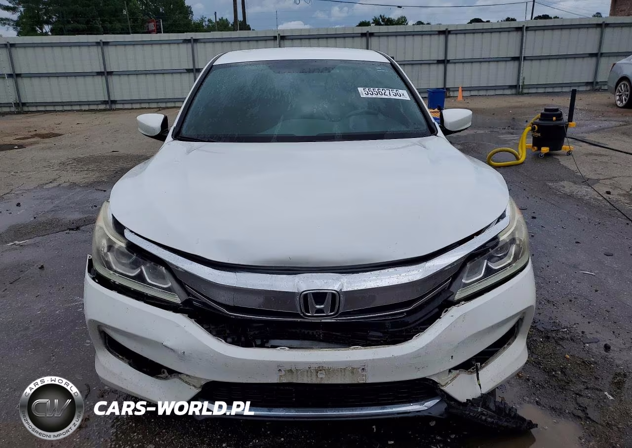 2017 Honda Accord Sport Special Edition VIN:1HGCR2F1XHA003378 - 5