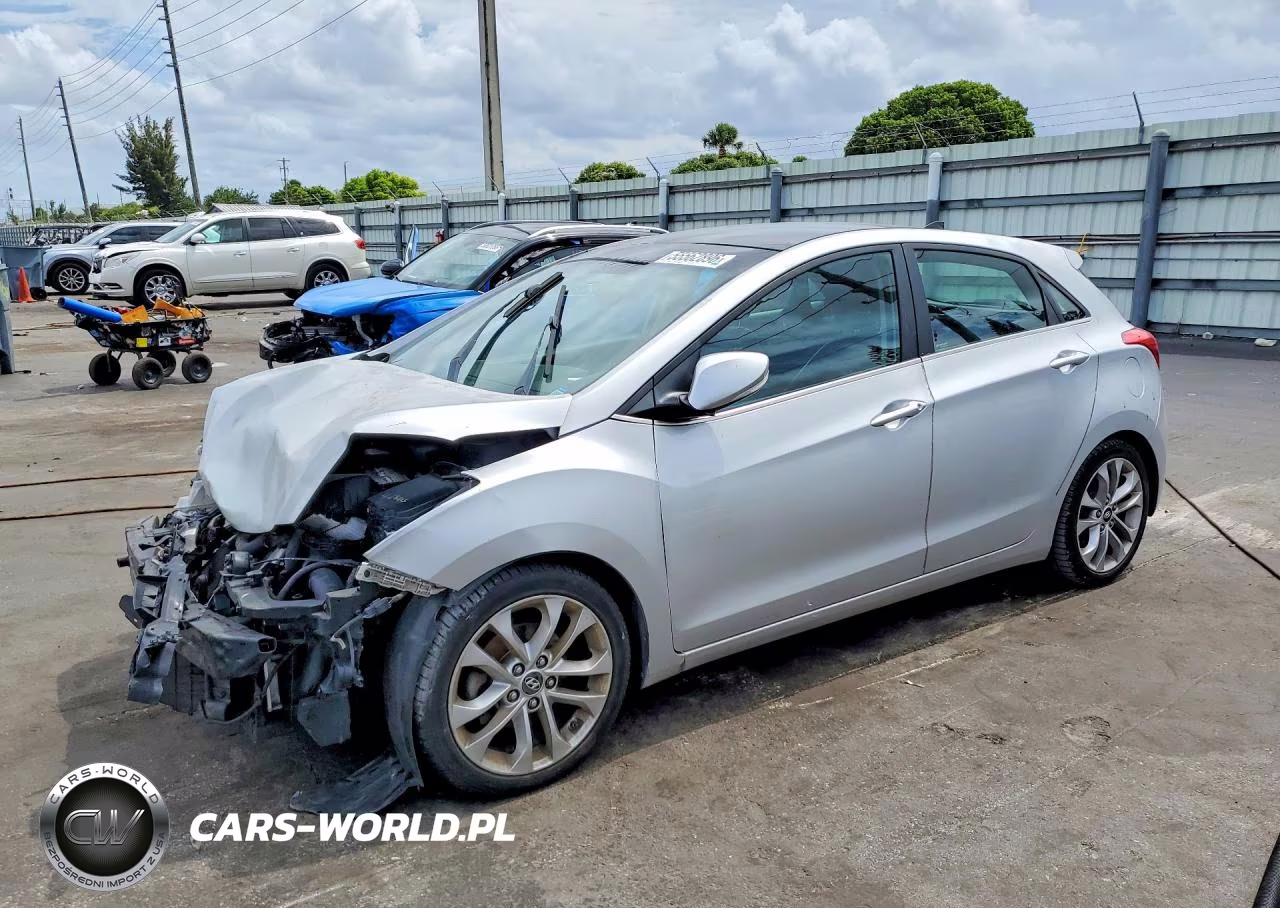 2013 Hyundai Elantra Gt Base – zdjęcie 1 z 12