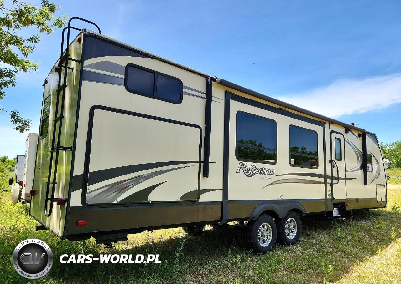 2018 Grand Design Reflection Camper VIN:573TR3722J3316309 - 4