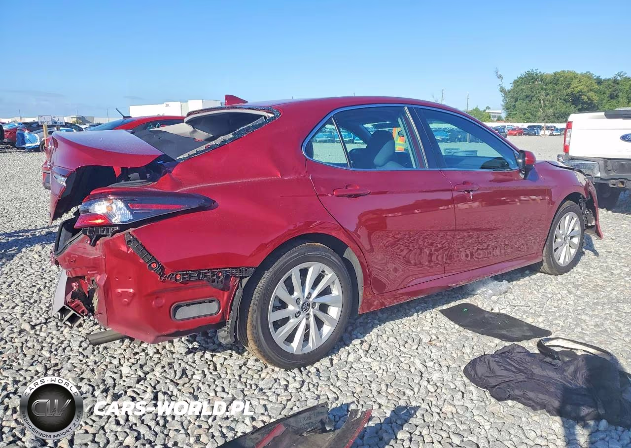 2022 Toyota Camry Le VIN:4T1C11AK8NU685764 - 3