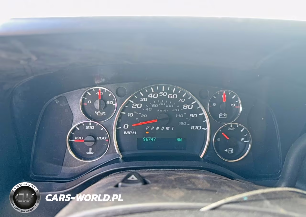 2018 Chevrolet Express 2500 Work Van VIN:1GCWGAFP0J1185596 - 8