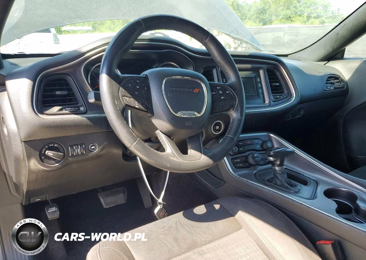 2017 Dodge Challenger Sxt VIN:2C3CDZAG8HH522307 - 8