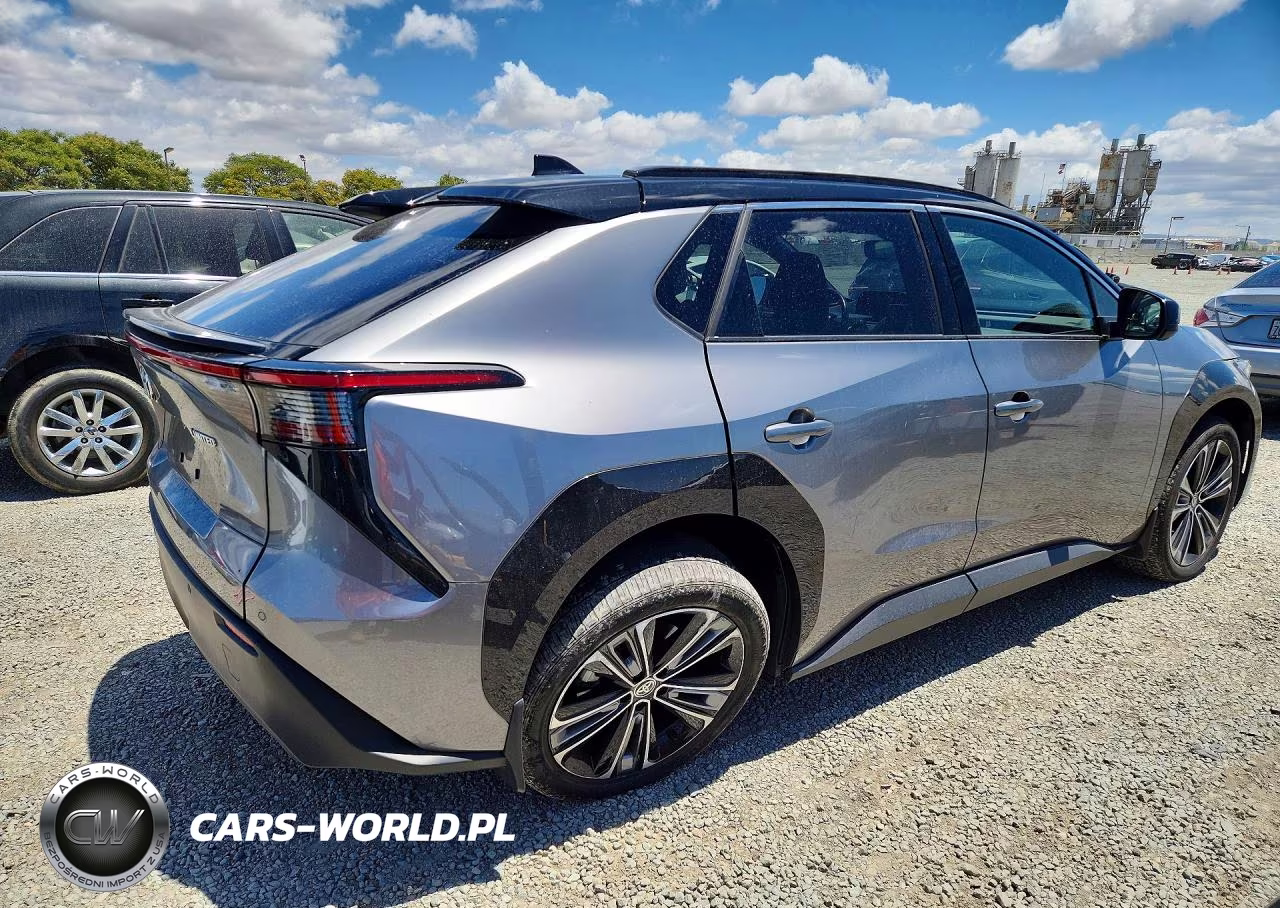 2023 Toyota Bz4X Limited VIN:JTMAAAAA3PA016020 - 3