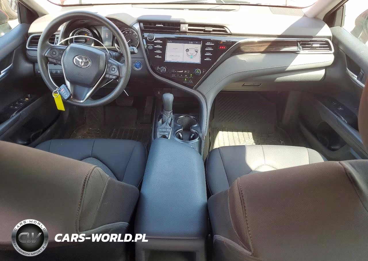2019 Toyota Camry Le VIN:4T1B31HK1KU516788 - 8
