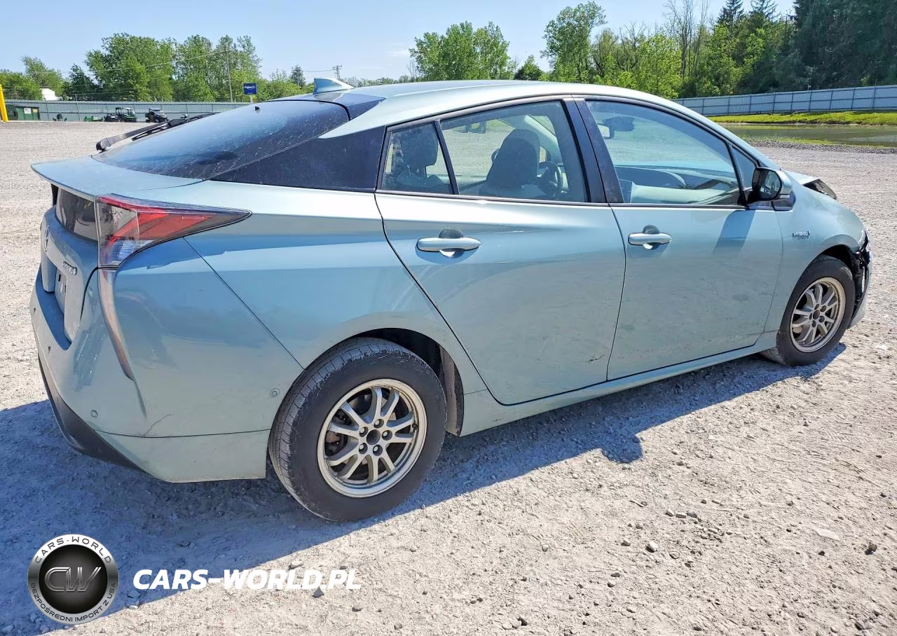 2017 Toyota Prius Four VIN:JTDKARFU3H3048719 - 3