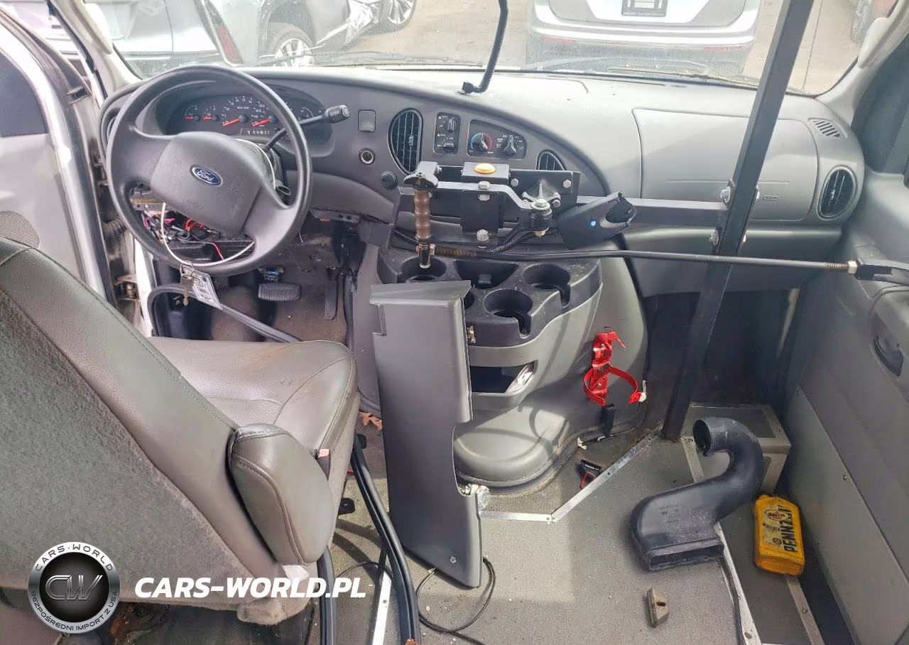 2007 Ford Econoline E250 Van VIN:1FTNS24WX7DB24726 - 8