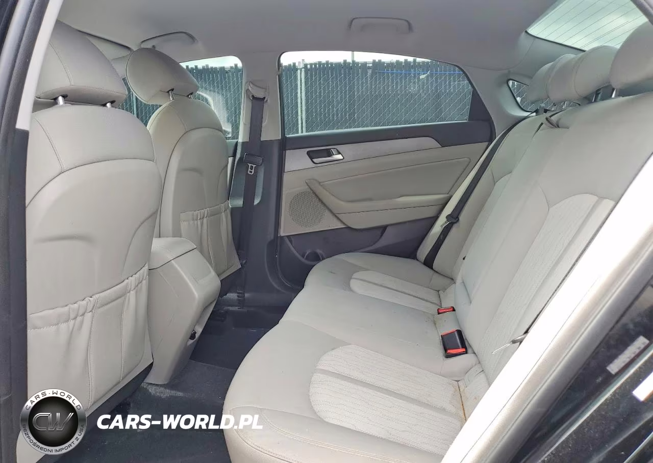 2019 Hyundai Sonata Hybrid Se VIN:KMHE24L37KA088339 - 10