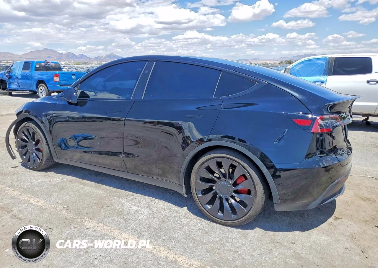 2023 Tesla Model Y VIN:7SAYGDEF7PF899196 - 2