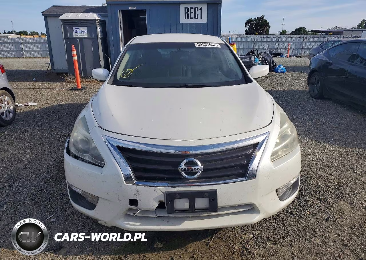 2015 Nissan Altima 2.5 S VIN:1N4AL3AP6FC135005 - 5