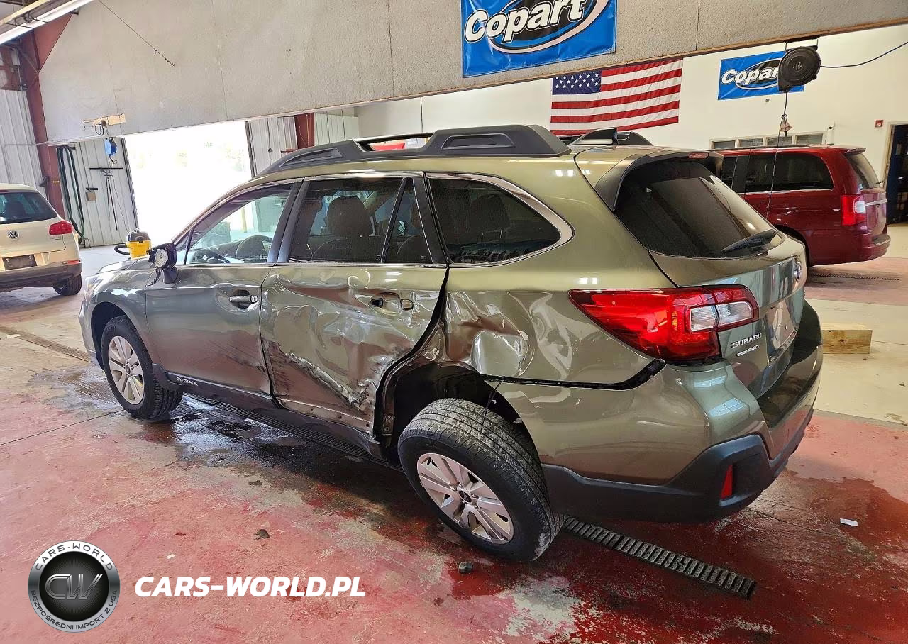 2019 Subaru Outback 2.5I Premium VIN:4S4BSAFC7K3352032 - 2