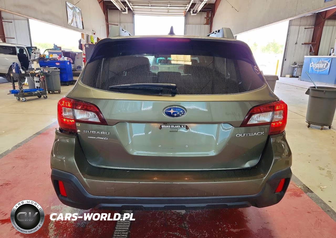 2019 Subaru Outback 2.5I Premium VIN:4S4BSAFC7K3352032 - 6