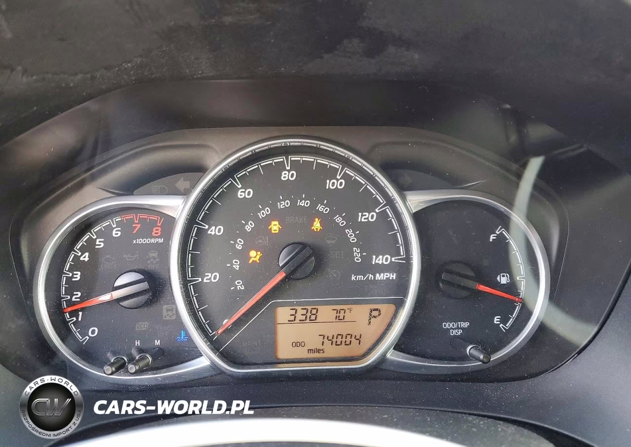 2018 Toyota Yaris 5-Door Le VIN:VNKKTUD30JA090779 - 9