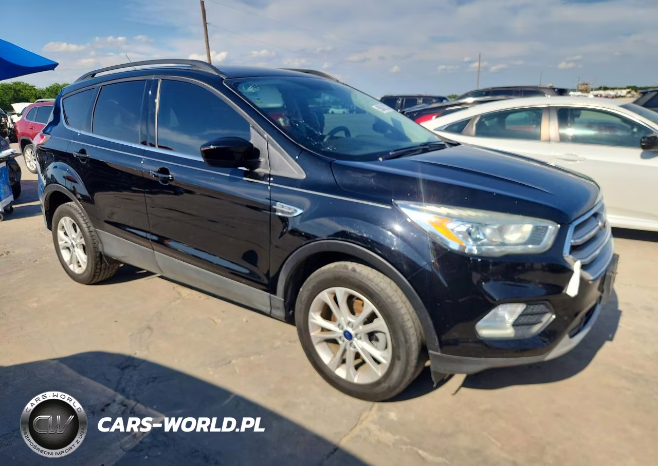 2017 Ford Escape Se VIN:1FMCU0GD7HUA09644 - 4