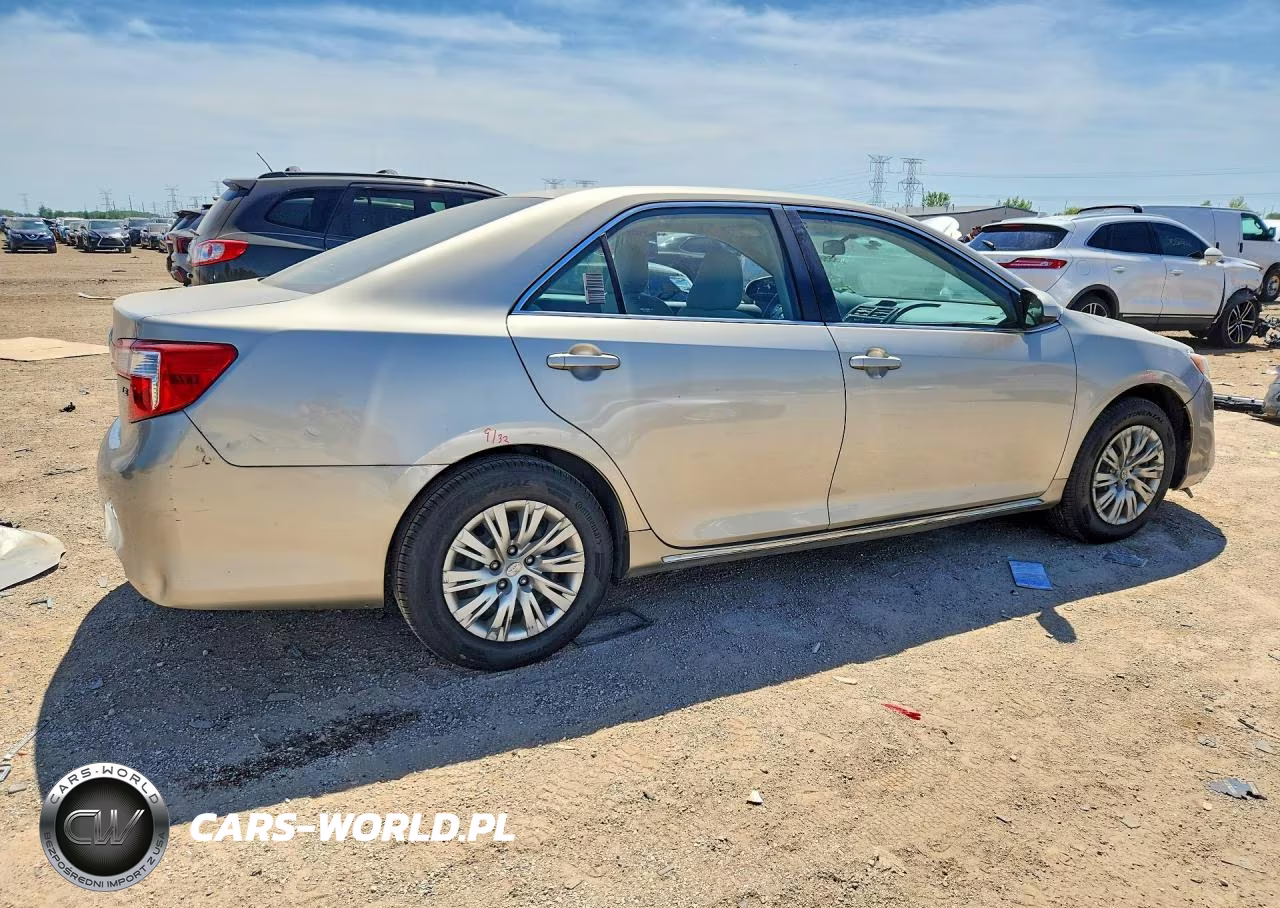 2014 Toyota Camry Le VIN:4T1BF1FK6EU449698 - 3