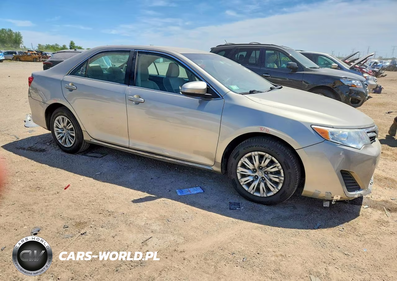 2014 Toyota Camry Le VIN:4T1BF1FK6EU449698 - 4