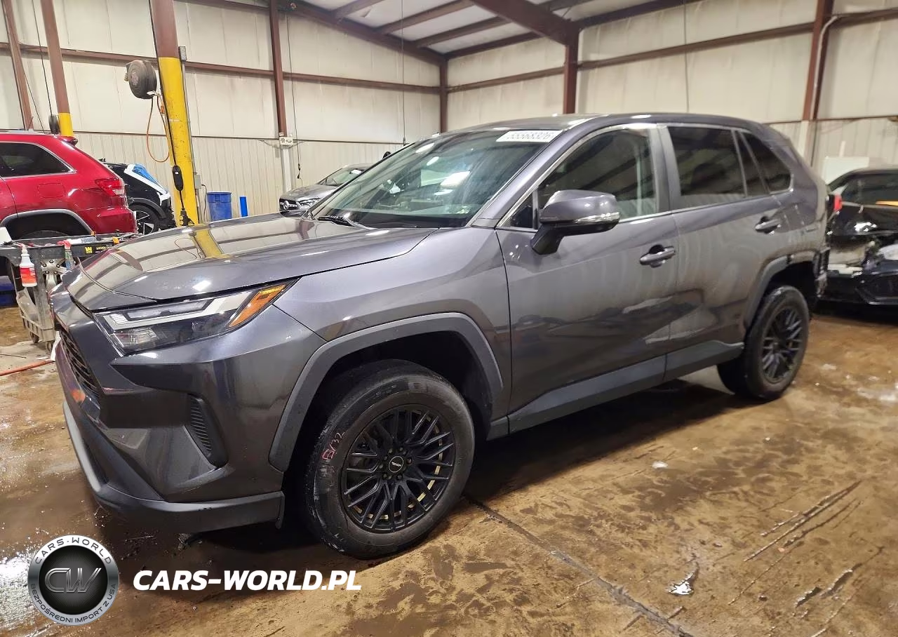 2023 Toyota Rav4 Le – zdjęcie 1 z 14