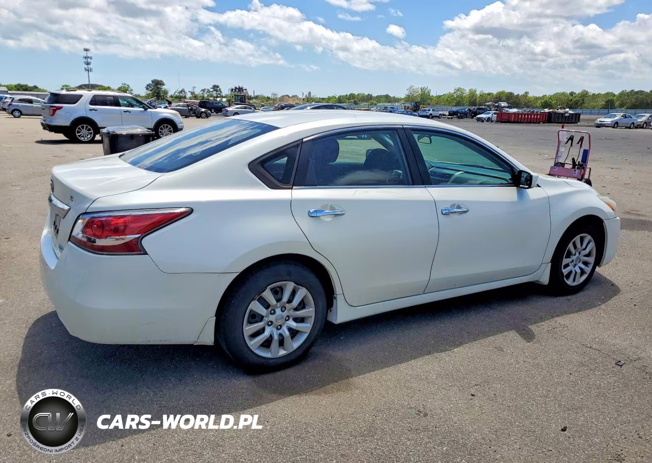 2014 Nissan Altima 2.5 S VIN:1N4AL3AP1EC131961 - 3