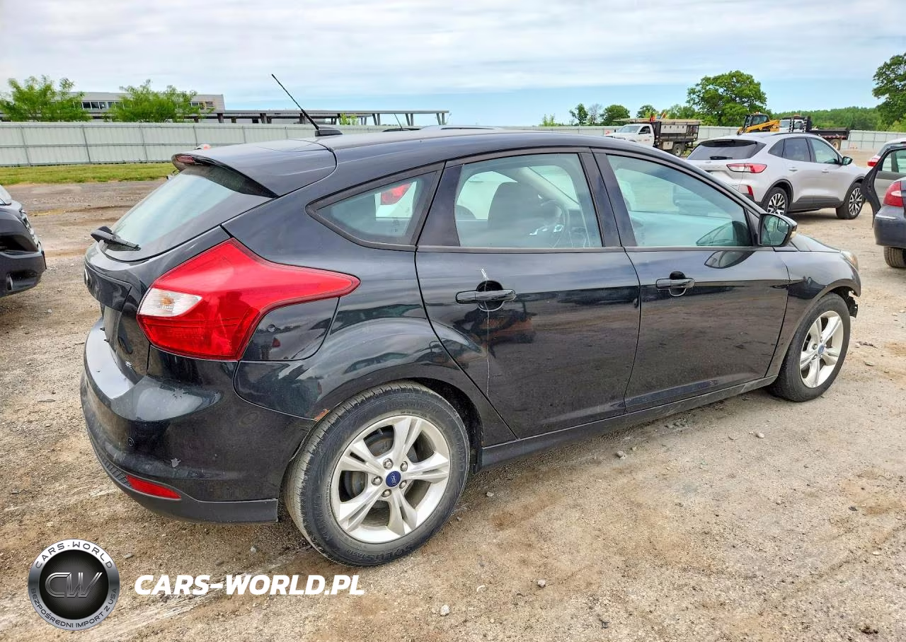 2014 Ford Focus Se VIN:1FADP3K20EL178662 - 3