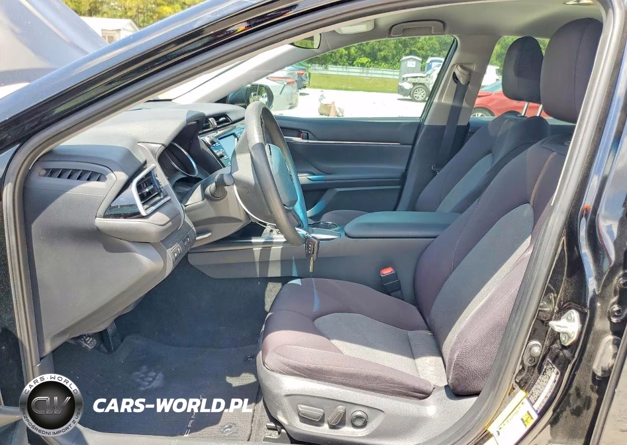 2018 Toyota Camry Le VIN:4T1B11HK9JU062715 - 7