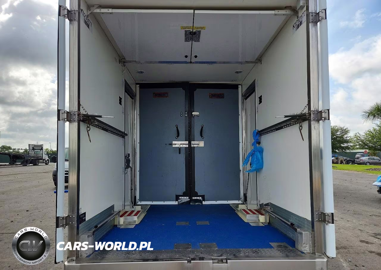 2021 Ford Transit Delivery Truck VIN:1FDBW5Z83MKA84298 - 10