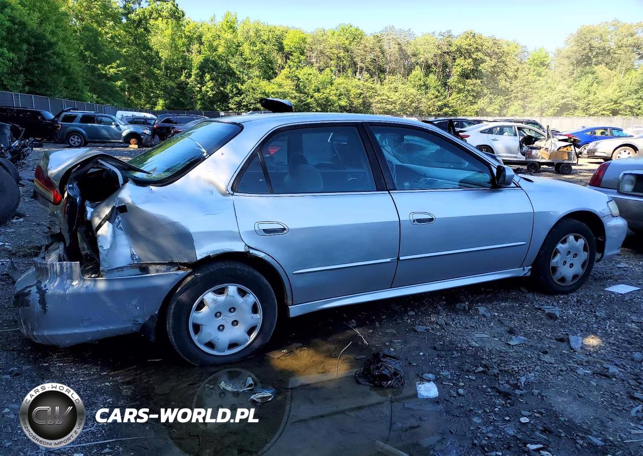 2001 Honda Accord Lx VIN:1HGCG56451A103038 - 3