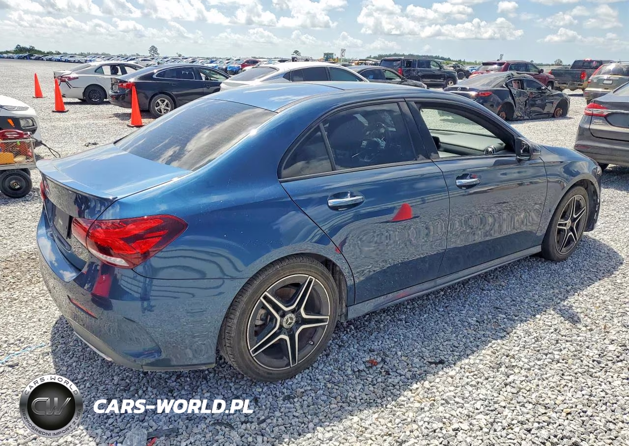 2022 Mercedes-Benz A 220 VIN:W1K3G4EB9NJ338661 - 3
