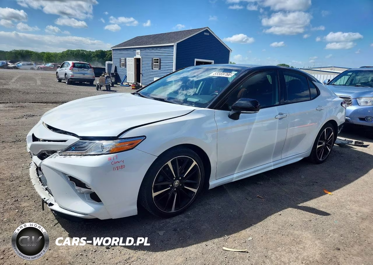 2020 Toyota Camry Xse V6 – zdjęcie 1 z 12