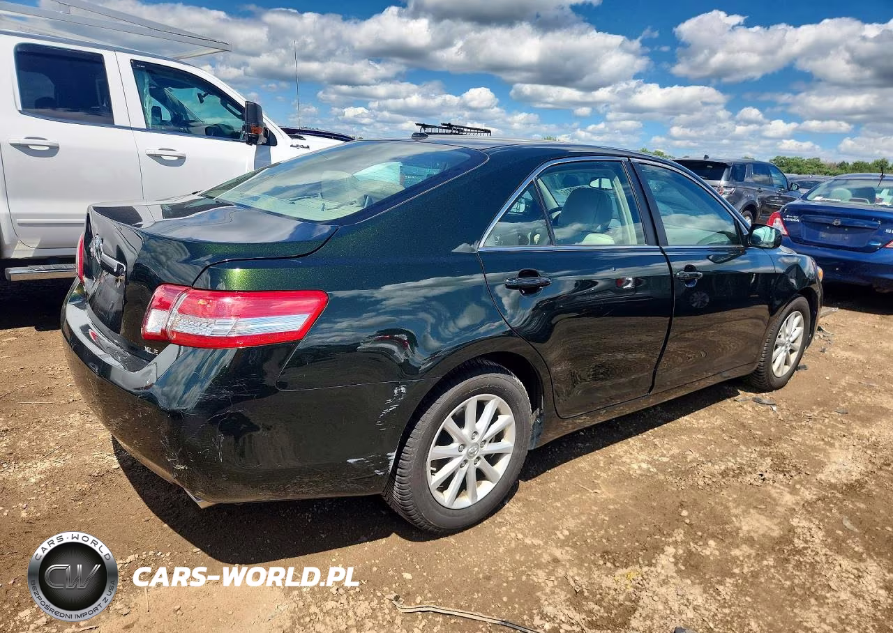 2010 Toyota Camry Xle VIN:4T4BF3EK2AR016604 - 3