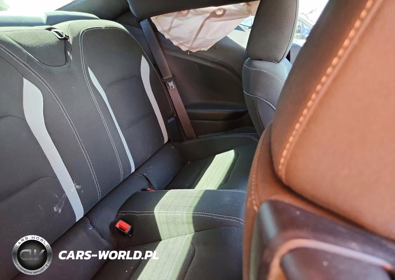 2020 Chevrolet Camaro Ls VIN:1G1FB1RX6L0107562 - 10