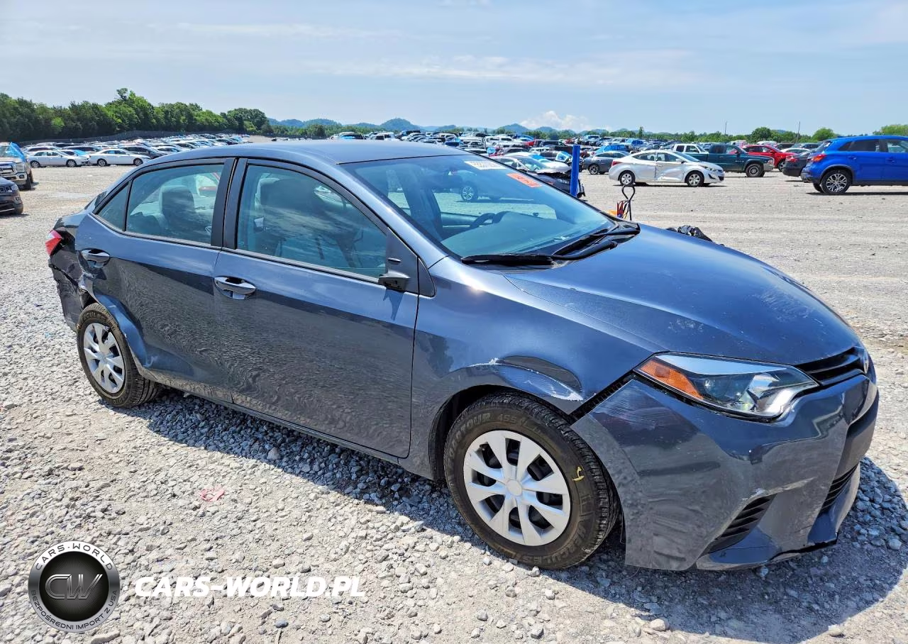2015 Toyota Corolla Deluxe Sport VIN:2T1BURHE8FC384285 - 4