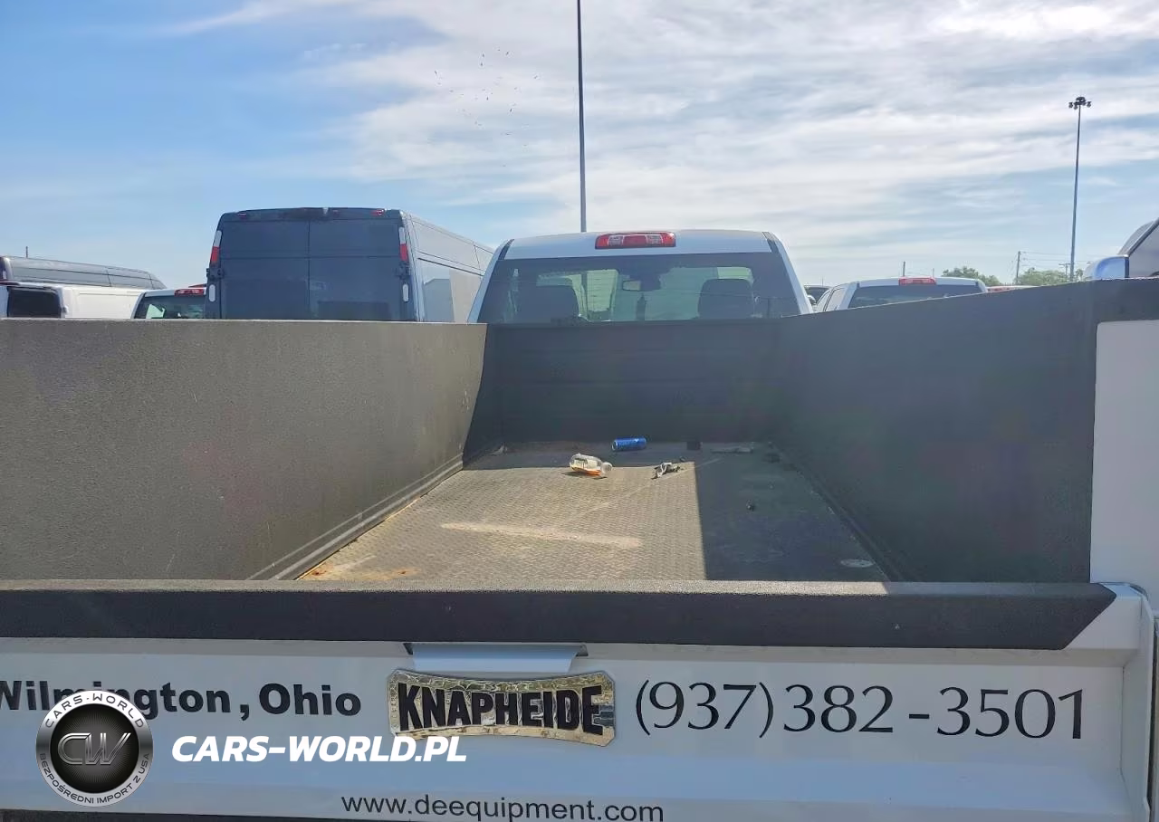 2025 Chevrolet Silverado K3500 VIN:1GB3KSE70SF142054 - 10