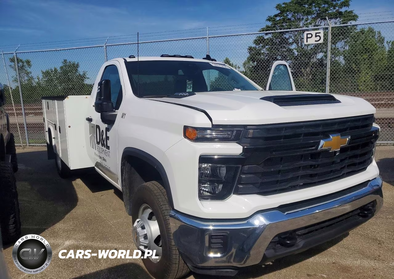 2025 Chevrolet Silverado K3500 VIN:1GB3KSE70SF142054 - 4