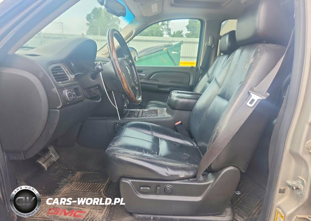 2007 GMC Yukon Denali VIN:1GKFK63837J238720 - 7
