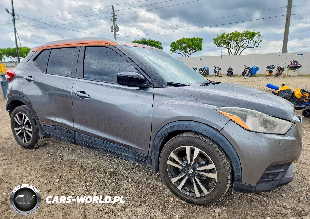 2020 Nissan Kicks Sv VIN:3N1CP5CV0LL534431 - 4