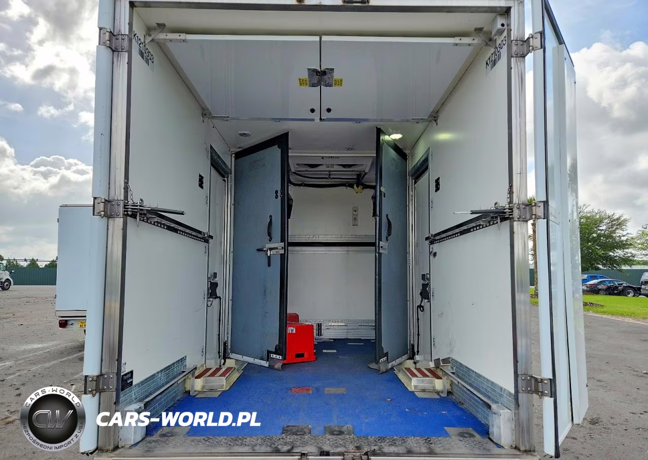 2022 Ford Transit Delivery Truck VIN:1FDBW5Z87NKA01604 - 10