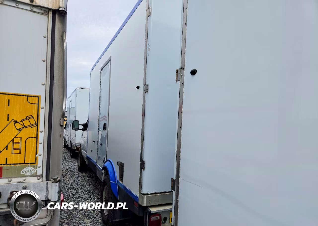 2024 Ford E350 Refrigerated Box Truck VIN:1FDWE3FN8RDD04324 - 2
