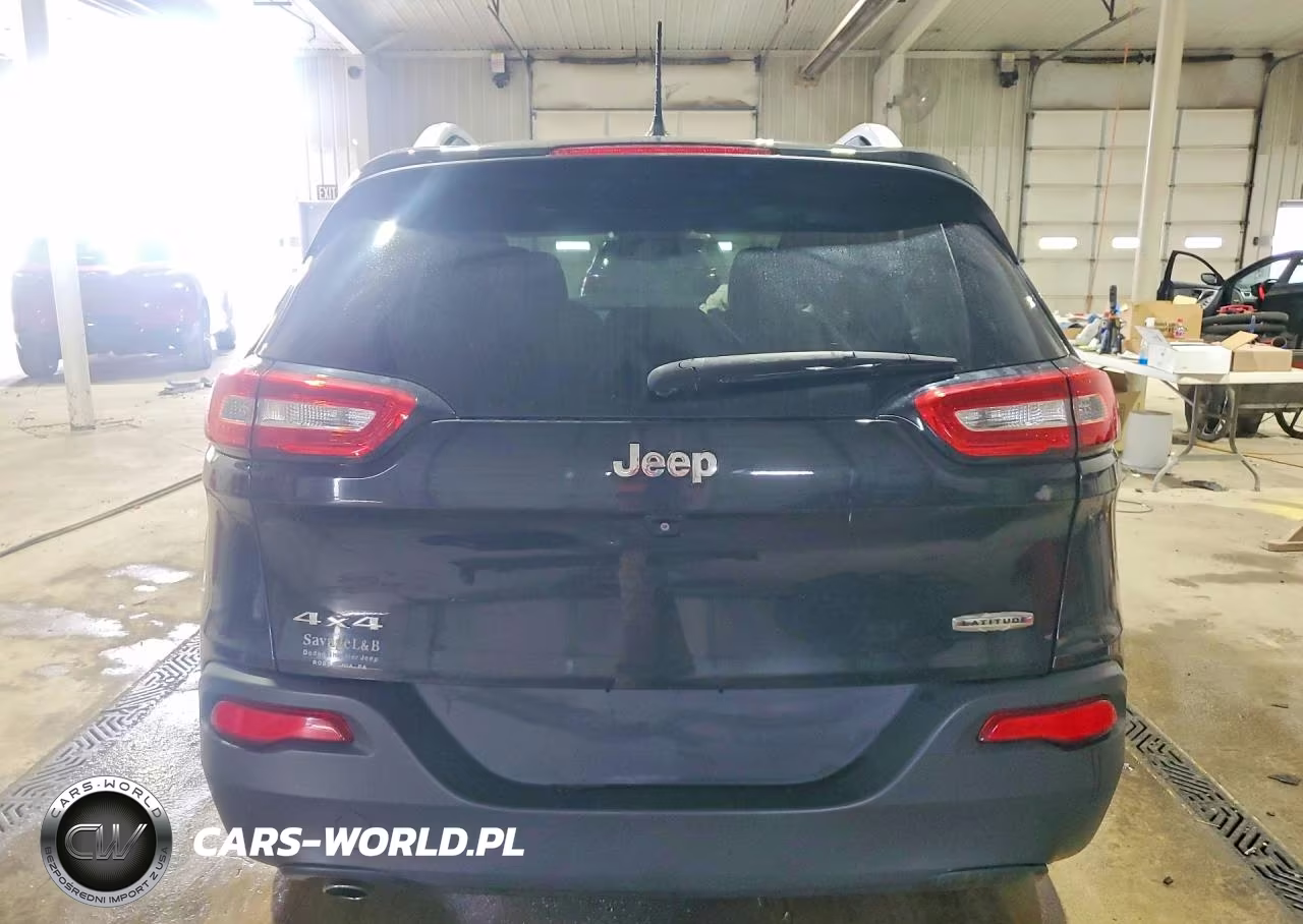 2015 Jeep Cherokee Latitude VIN:1C4PJMCB5FW502976 - 6