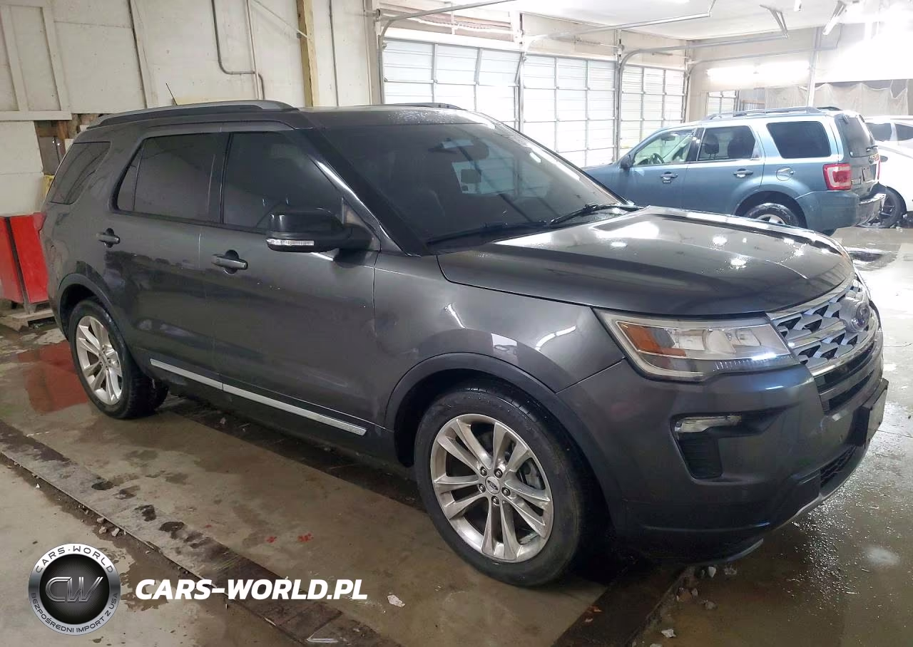 2018 Ford Explorer Xlt VIN:1FM5K7D86JGA62936 - 4