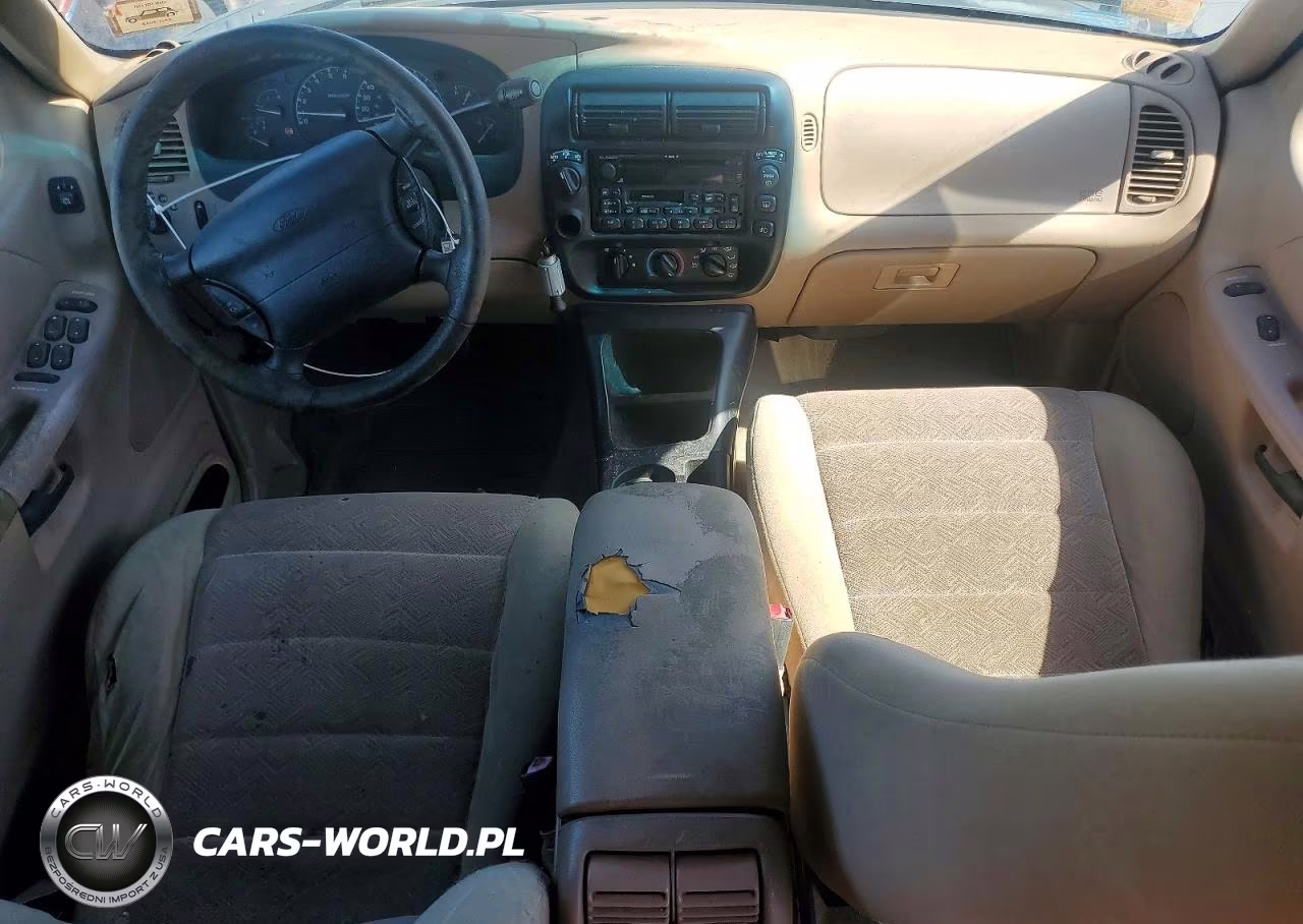 1999 Ford Explorer VIN:1FMZU34E8XZC06882 - 8