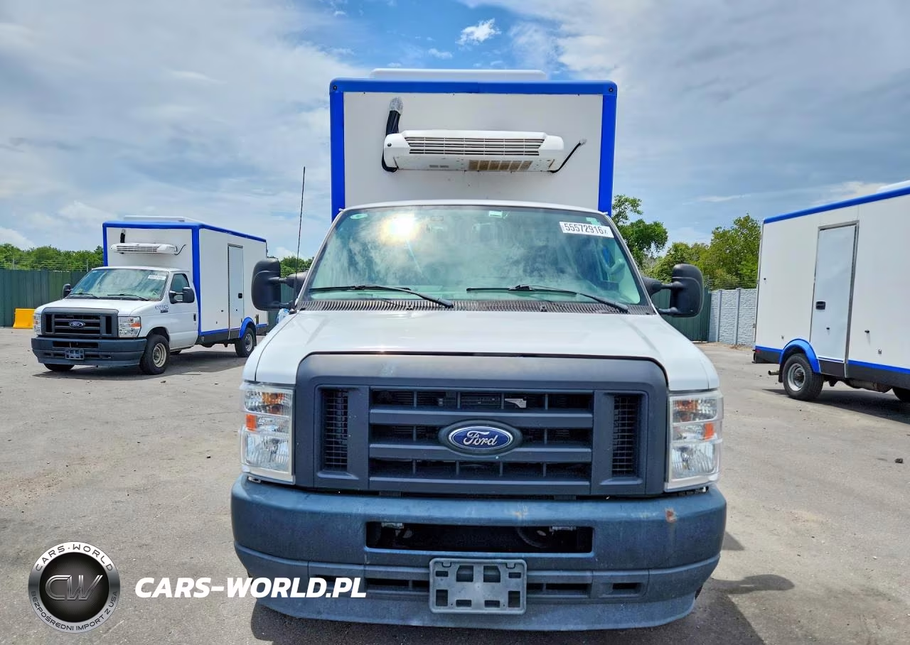 2023 Ford E350 Refrigerated Box Truck VIN:1FDWE3FK5PDD09743 - 5