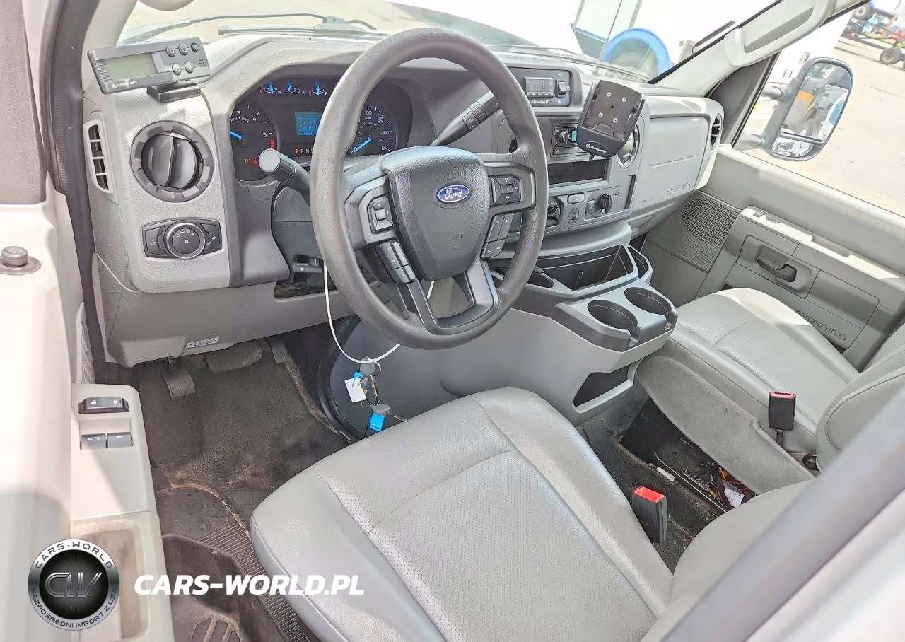 2023 Ford E350 Refrigerated Box Truck VIN:1FDWE3FK5PDD09743 - 8