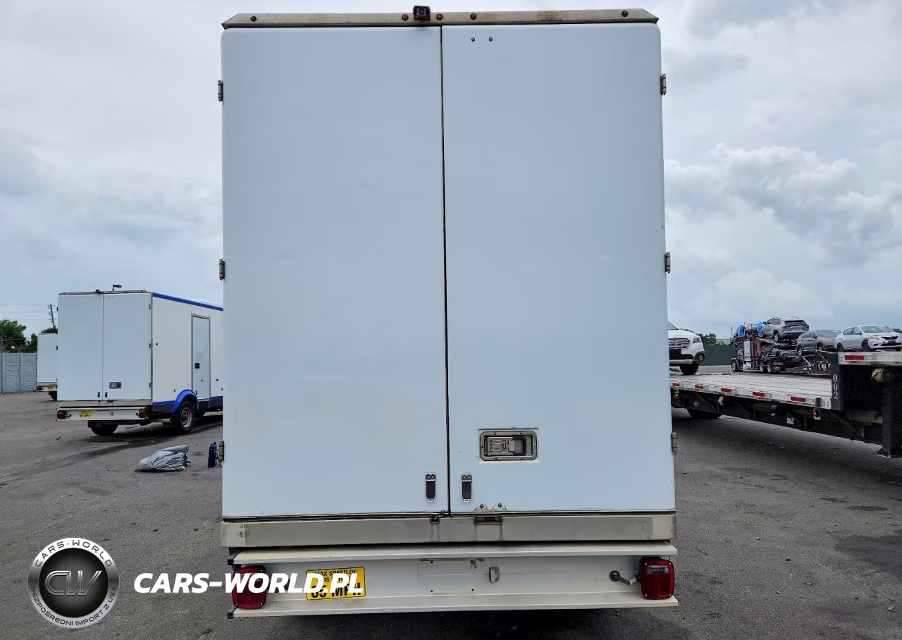 2023 Ford E350 Refrigerated Box Truck VIN:1FDWE3FKXPDD09740 - 6
