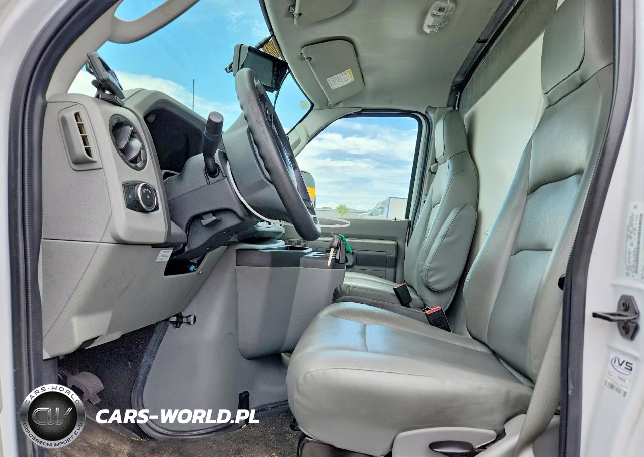 2023 Ford E350 Refrigerated Box Truck VIN:1FDWE3FKXPDD14758 - 7