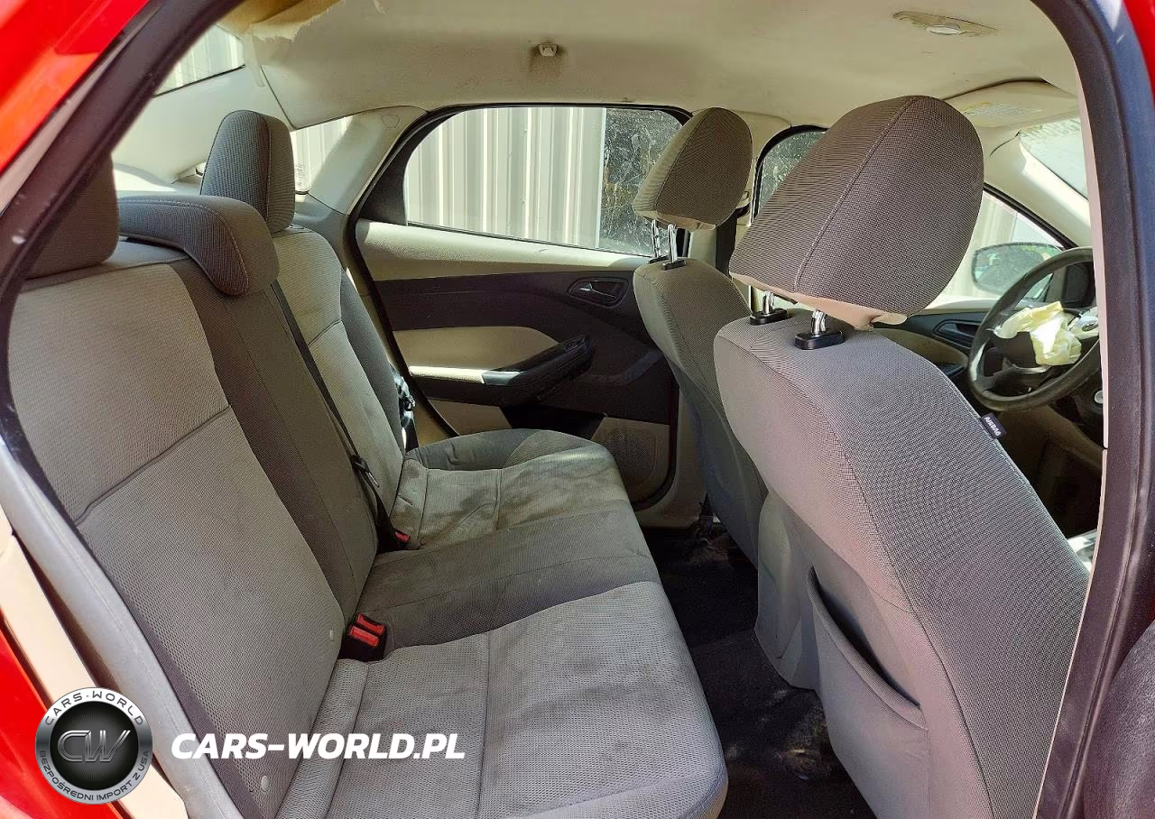 2012 Ford Focus Se VIN:1FAHP3F23CL391002 - 10