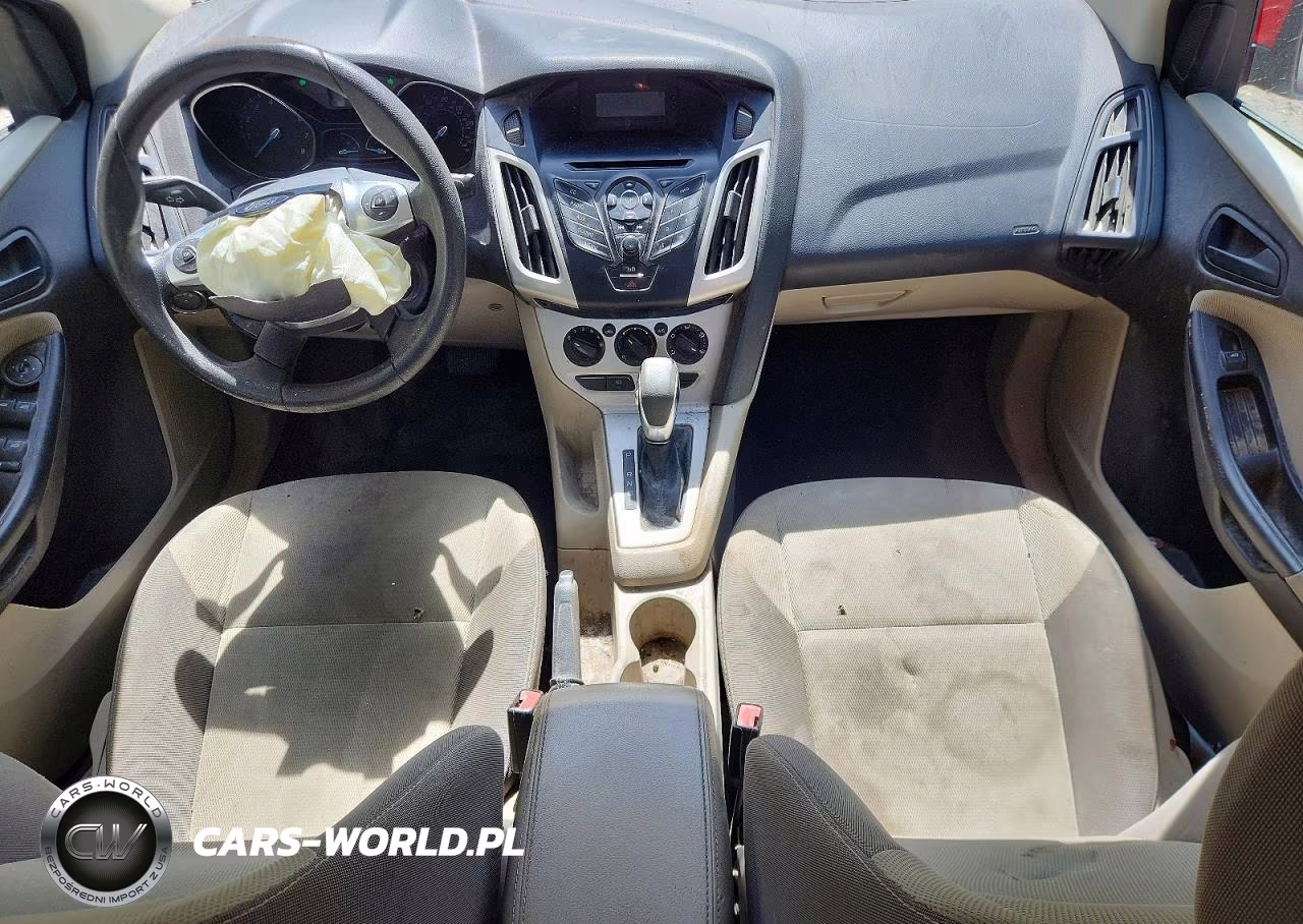 2012 Ford Focus Se VIN:1FAHP3F23CL391002 - 8